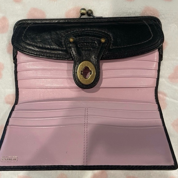 Coach Legacy Kisslock French Frame Black wallet - Picture 2 of 4